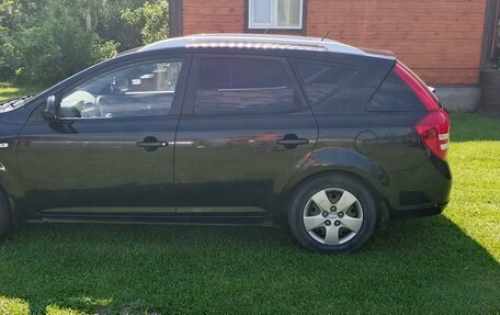 KIA cee'd I рестайлинг, 2009 год, 600 000 рублей, 3 фотография