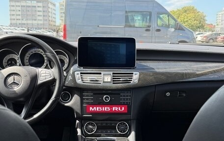 Mercedes-Benz CLS, 2015 год, 2 500 000 рублей, 7 фотография