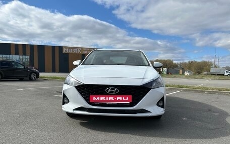 Hyundai Solaris II рестайлинг, 2020 год, 1 150 000 рублей, 3 фотография