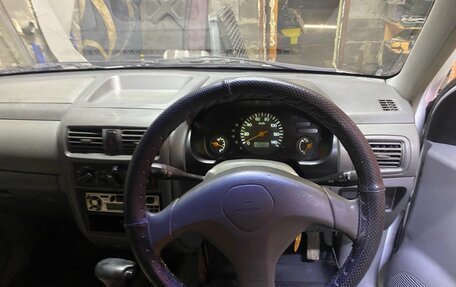 Mitsubishi Minica VIII, 2001 год, 150 000 рублей, 11 фотография