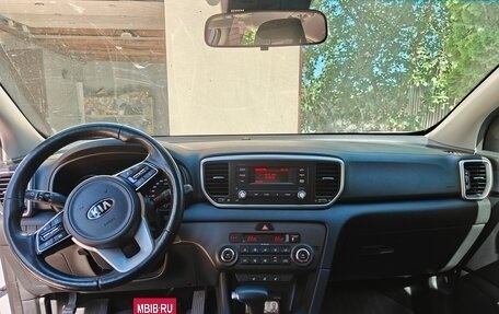 KIA Sportage IV рестайлинг, 2018 год, 2 650 000 рублей, 6 фотография