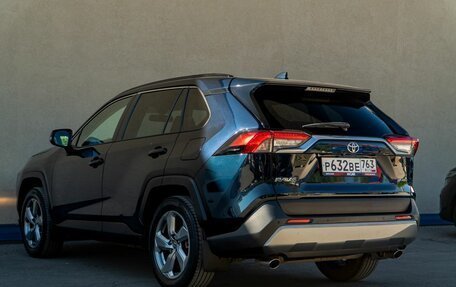 Toyota RAV4, 2019 год, 3 200 000 рублей, 11 фотография