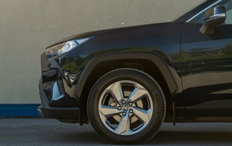 Toyota RAV4, 2019 год, 3 200 000 рублей, 8 фотография