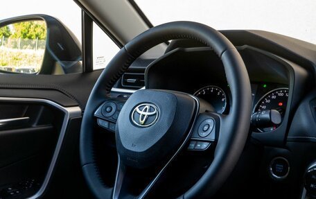 Toyota RAV4, 2019 год, 3 200 000 рублей, 16 фотография