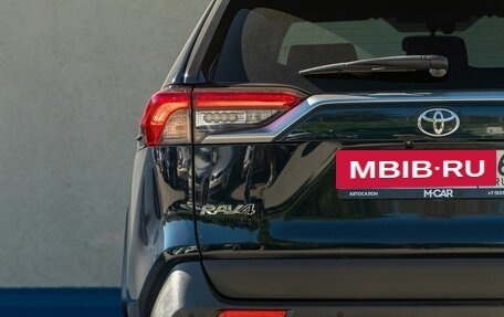 Toyota RAV4, 2019 год, 3 200 000 рублей, 12 фотография