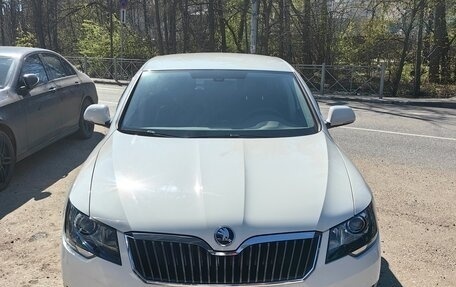 Skoda Superb III рестайлинг, 2014 год, 2 200 000 рублей, 1 фотография