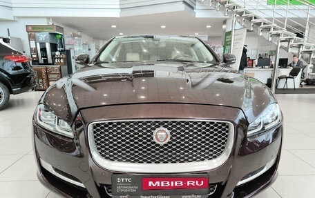 Jaguar XJ IV (X351), 2016 год, 2 250 000 рублей, 2 фотография