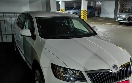 Skoda Superb III рестайлинг, 2014 год, 2 200 000 рублей, 28 фотография