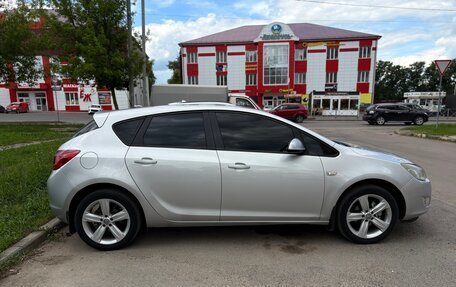 Opel Astra J, 2010 год, 690 000 рублей, 4 фотография