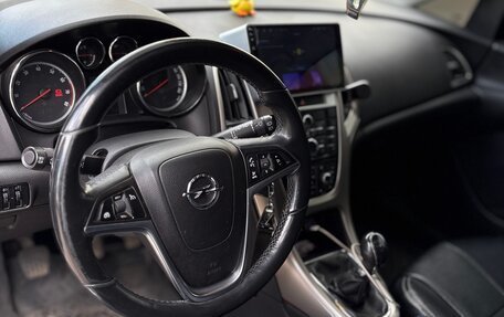 Opel Astra J, 2010 год, 690 000 рублей, 6 фотография