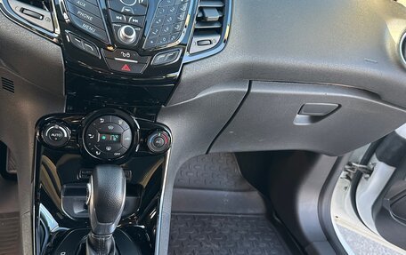 Ford Fiesta, 2015 год, 830 000 рублей, 12 фотография