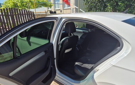 Skoda Superb III рестайлинг, 2017 год, 1 800 000 рублей, 11 фотография