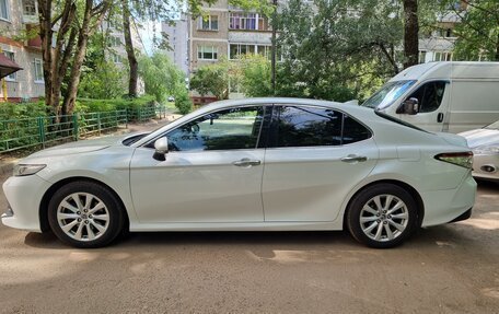 Toyota Camry, 2018 год, 2 450 000 рублей, 2 фотография