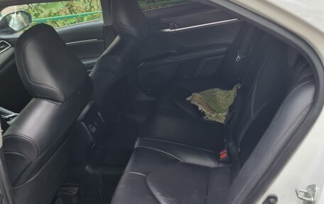 Toyota Camry, 2018 год, 2 450 000 рублей, 7 фотография