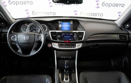 Honda Accord IX рестайлинг, 2013 год, 2 080 000 рублей, 8 фотография