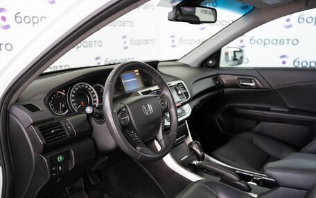 Honda Accord IX рестайлинг, 2013 год, 2 080 000 рублей, 17 фотография