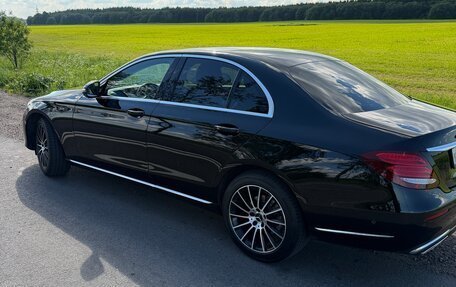 Mercedes-Benz E-Класс, 2016 год, 2 500 000 рублей, 2 фотография