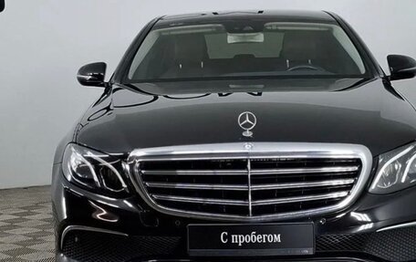 Mercedes-Benz E-Класс, 2016 год, 2 500 000 рублей, 14 фотография