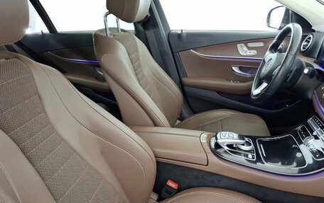 Mercedes-Benz E-Класс, 2016 год, 2 500 000 рублей, 9 фотография