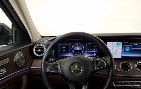 Mercedes-Benz E-Класс, 2016 год, 2 500 000 рублей, 13 фотография