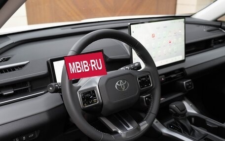 Toyota RAV4, 2026 год, 3 800 000 рублей, 14 фотография
