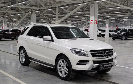 Mercedes-Benz M-Класс, 2015 год, 2 350 000 рублей, 3 фотография
