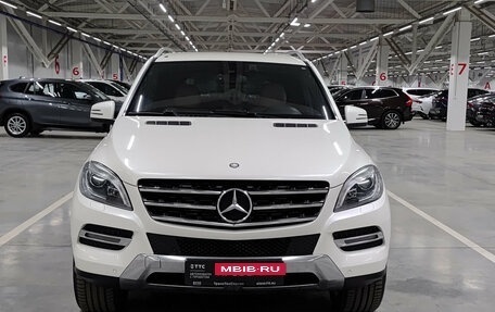 Mercedes-Benz M-Класс, 2015 год, 2 350 000 рублей, 2 фотография