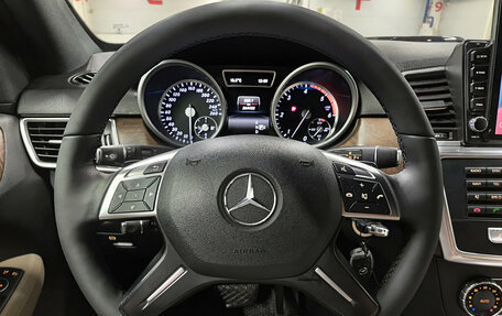 Mercedes-Benz M-Класс, 2015 год, 2 350 000 рублей, 23 фотография