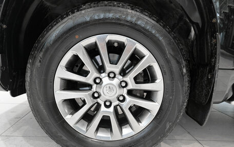 Toyota Land Cruiser Prado 150 рестайлинг 2, 2019 год, 3 850 000 рублей, 18 фотография