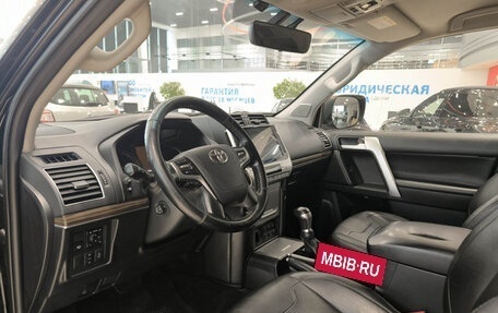 Toyota Land Cruiser Prado 150 рестайлинг 2, 2019 год, 3 850 000 рублей, 16 фотография
