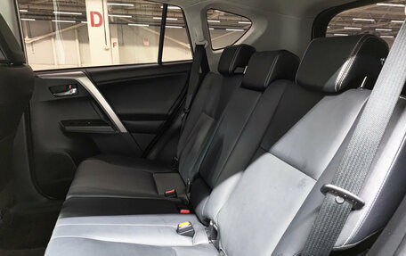 Toyota RAV4, 2015 год, 2 460 000 рублей, 12 фотография