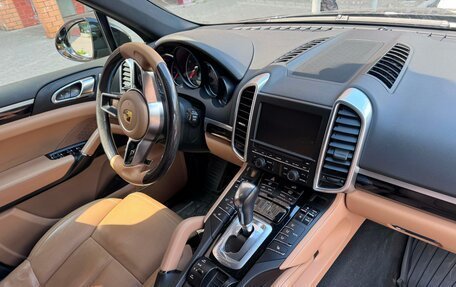 Porsche Cayenne III, 2015 год, 3 990 000 рублей, 13 фотография