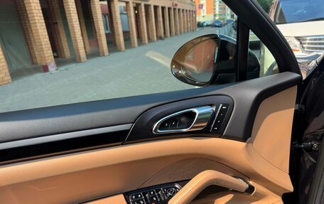 Porsche Cayenne III, 2015 год, 3 990 000 рублей, 16 фотография