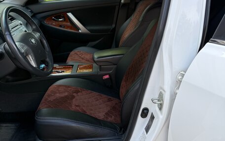 Toyota Camry, 2011 год, 1 580 000 рублей, 10 фотография