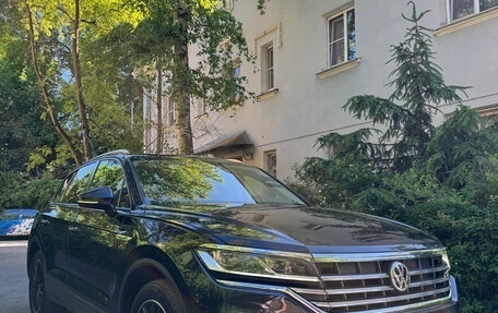 Volkswagen Touareg III, 2020 год, 4 600 000 рублей, 3 фотография
