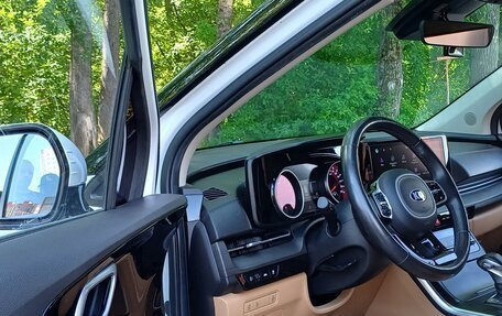 KIA Carnival, 2020 год, 3 800 000 рублей, 28 фотография