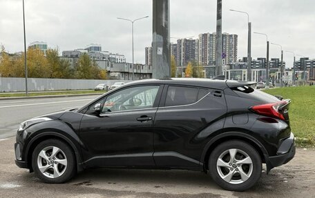 Toyota C-HR I рестайлинг, 2018 год, 2 300 000 рублей, 4 фотография