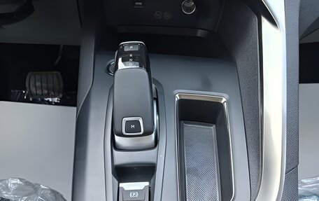 Peugeot 5008 II, 2024 год, 2 880 000 рублей, 14 фотография