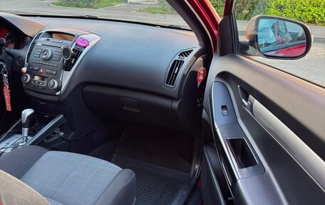 KIA cee'd I рестайлинг, 2011 год, 750 000 рублей, 7 фотография