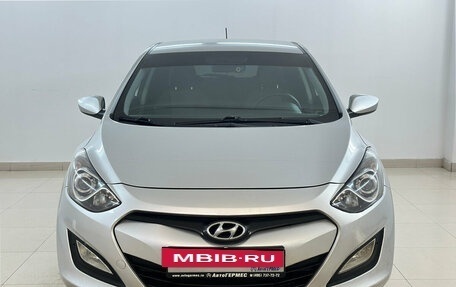 Hyundai i30 II рестайлинг, 2012 год, 815 000 рублей, 2 фотография