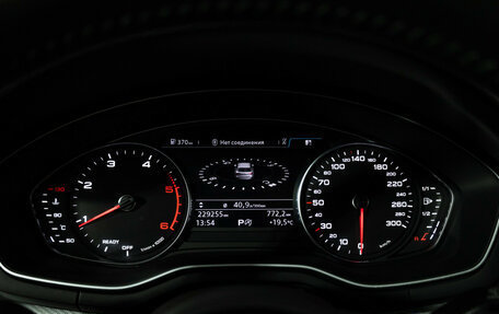 Audi A4, 2018 год, 2 050 000 рублей, 13 фотография