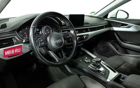 Audi A4, 2018 год, 2 050 000 рублей, 12 фотография