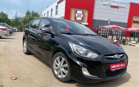 Hyundai Solaris II рестайлинг, 2012 год, 985 000 рублей, 1 фотография