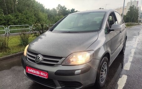 Volkswagen Golf Plus I, 2005 год, 445 000 рублей, 1 фотография
