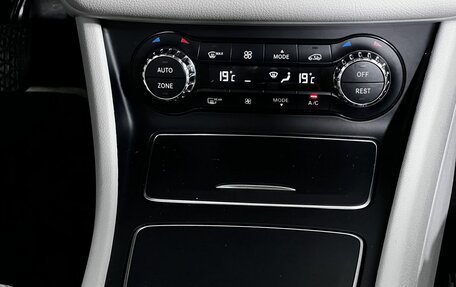 Mercedes-Benz GLA, 2017 год, 2 300 000 рублей, 16 фотография