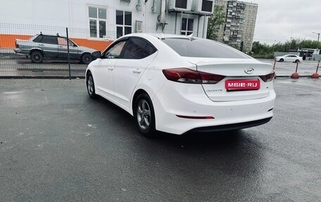 Hyundai Avante, 2017 год, 1 230 000 рублей, 2 фотография