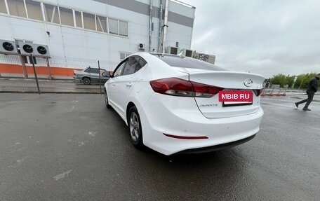 Hyundai Avante, 2017 год, 1 230 000 рублей, 16 фотография