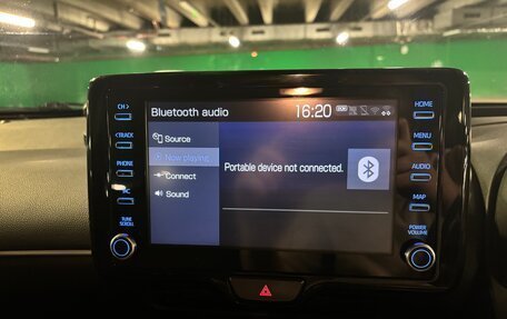 Toyota Yaris Cross, 2020 год, 1 920 000 рублей, 16 фотография