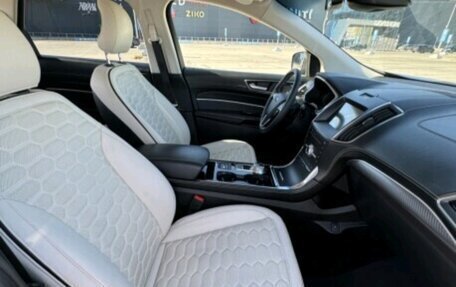 Ford Edge II рестайлинг, 2019 год, 2 000 000 рублей, 9 фотография