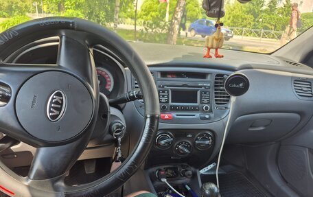 KIA Rio II, 2011 год, 650 000 рублей, 4 фотография